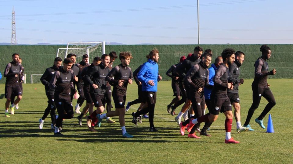 Bandırmaspor ilk yarıyı galibiyetle kapatmak istiyor