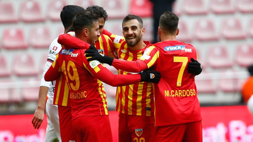 Kayserispor son 16 turuna yükseldi