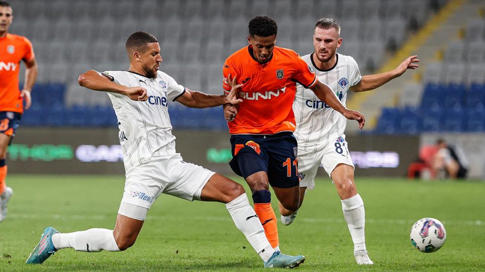 Başakşehir Kasımpaşa’ya konuk olacak