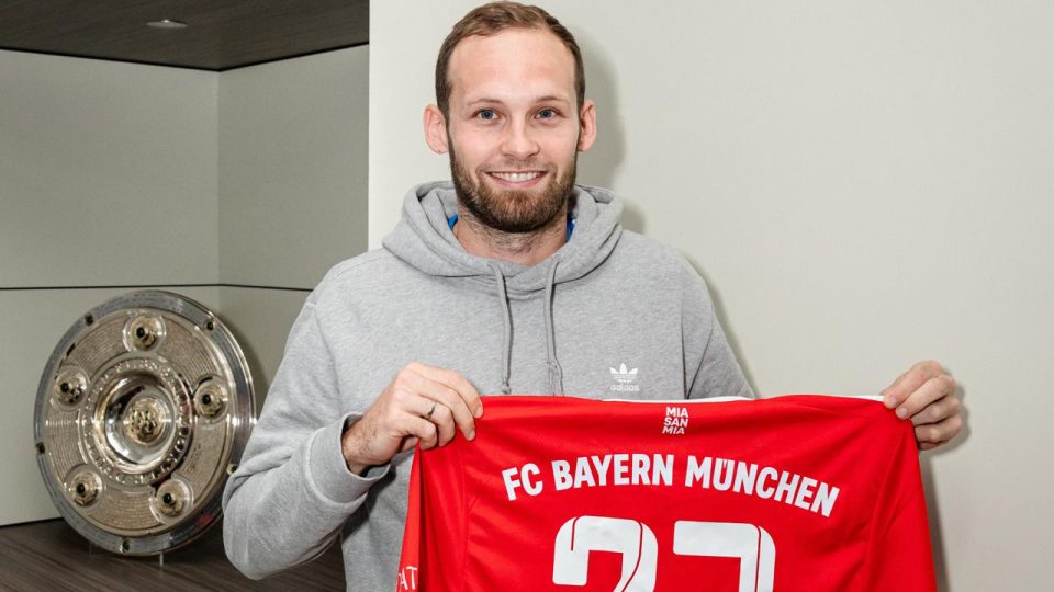 Bayern Münih Daley Blind’i transfer etti
