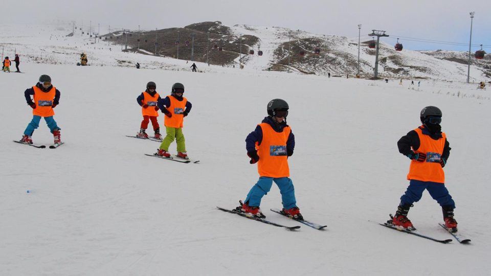Erciyes’te “Kar Fırtınaları Projesi” ile geleceğin kayakçıları yetiştiriliyor