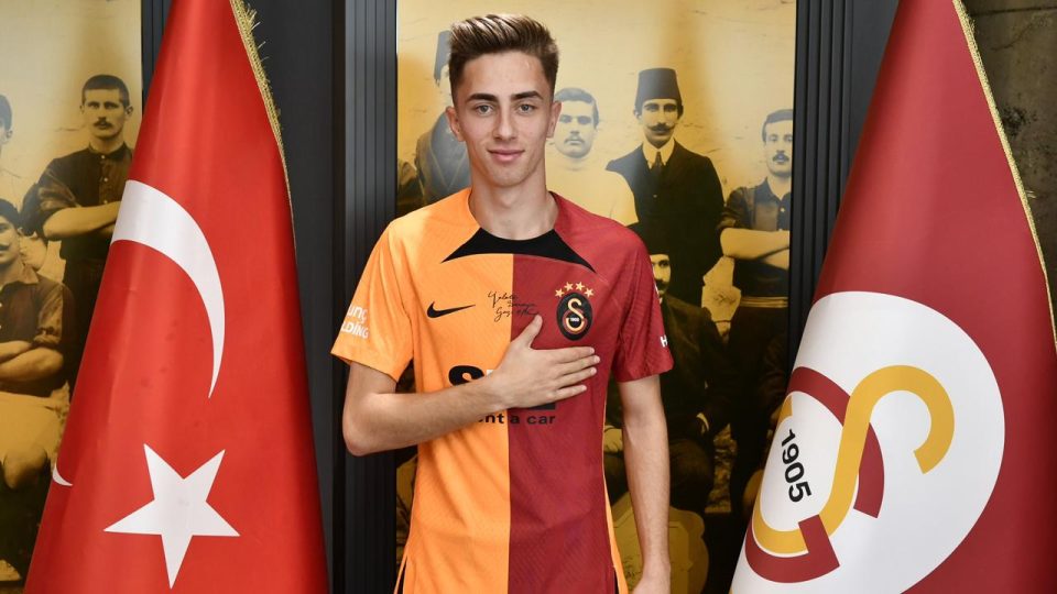 Galatasaray Baran Aksaka’nın sözleşmesini uzattı