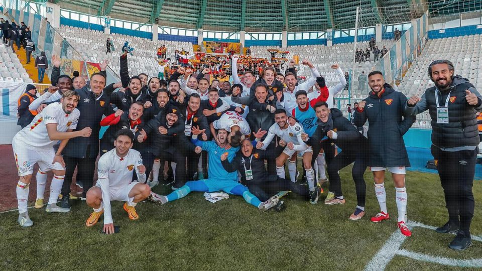 Göztepe hayata döndü