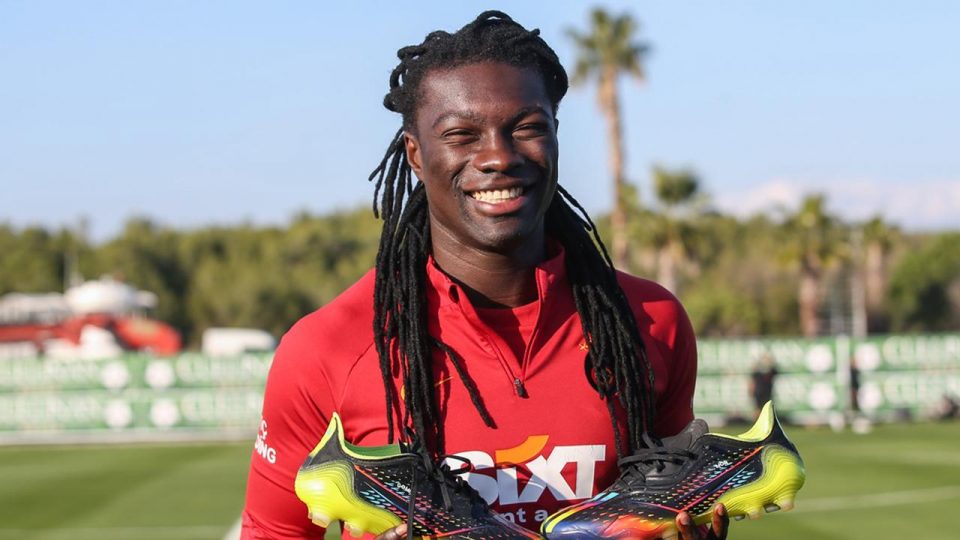 Bafetimbi Gomis’den “emeklilik” açıklaması