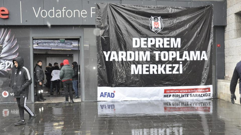 Beşiktaş’tan depremzedeler yardım