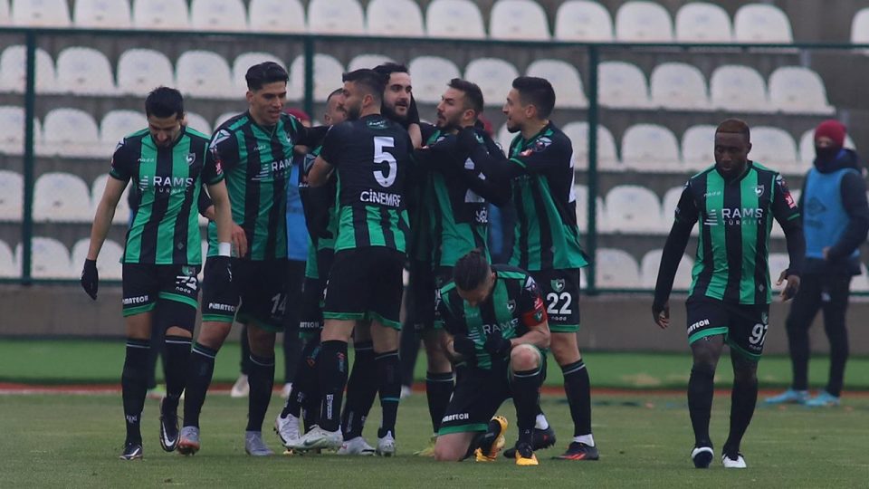 Denizlispor Teknik Direktörü Giray Bulak: Transfer yapamıyoruz