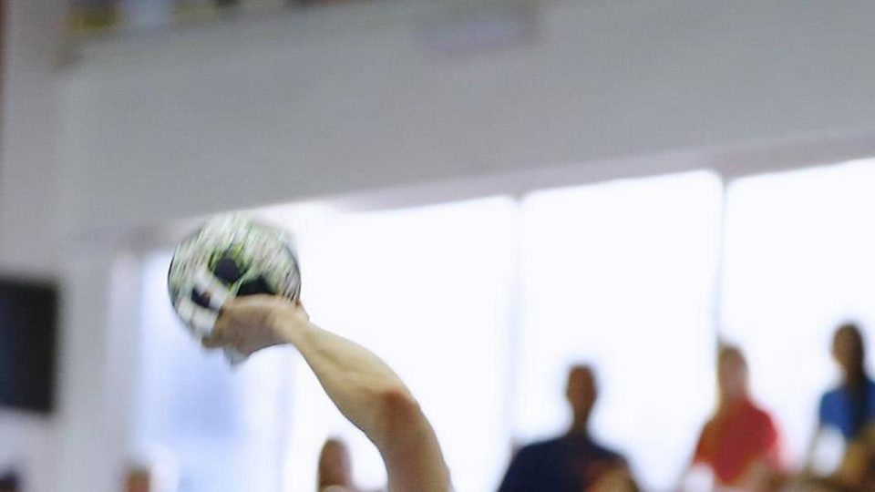 EHF Avrupa Ligi’nde depremde hayatını kaybedenler için saygı duruşu