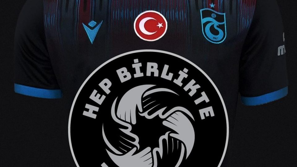 Trabzonspor-Basel maçı hatıra biletleri satışta