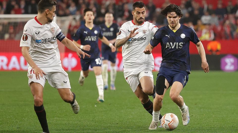 Fenerbahçe, Sevilla karşısında tur peşinde