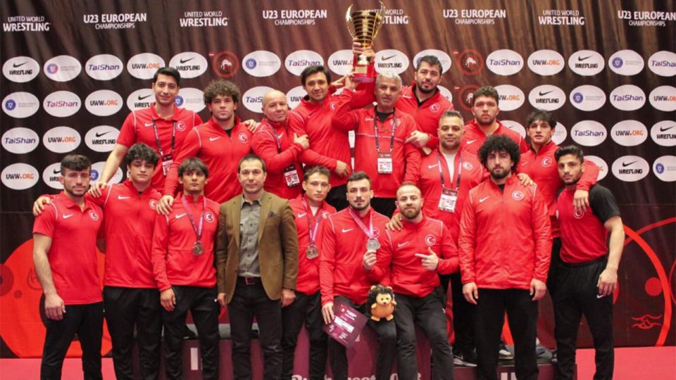 Grekoromen Güreş Milli Takımı tarihte ilk kez U23 Avrupa şampiyonu