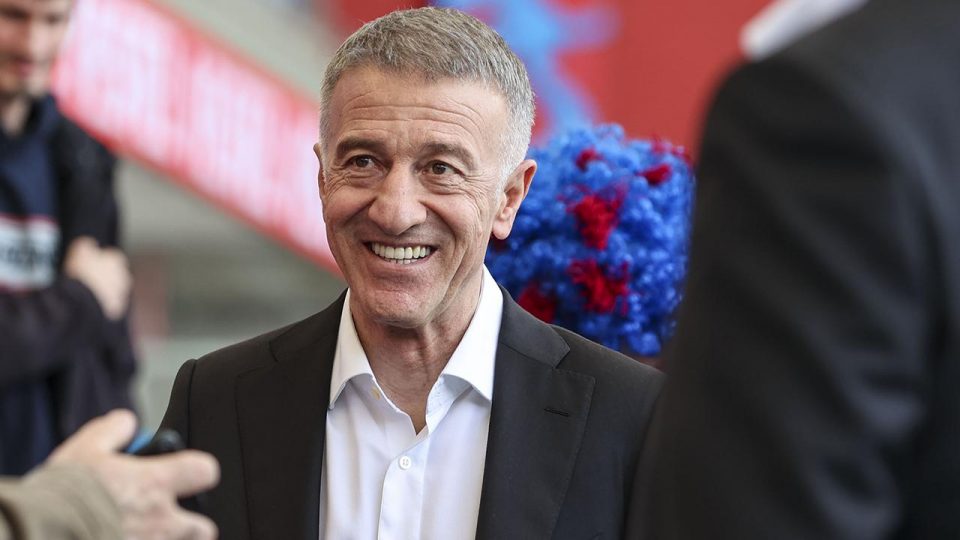 Taraftarlardan Ahmet Ağaoğlu’na geri dön çağrısı
