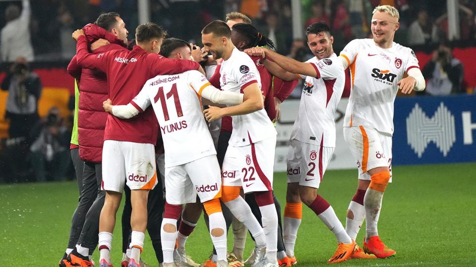 Galatasaray 23. şampiyonluğa değişimle ulaştı