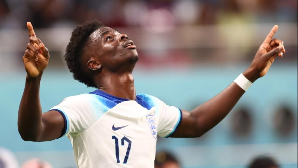 Arsenalli futbolcu Saka’dan depremzede 26 aileye destek