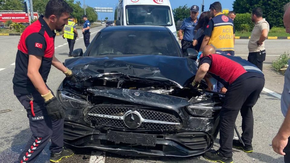 Barış Alper Yılmaz Giresun’da trafik kazası geçirdi