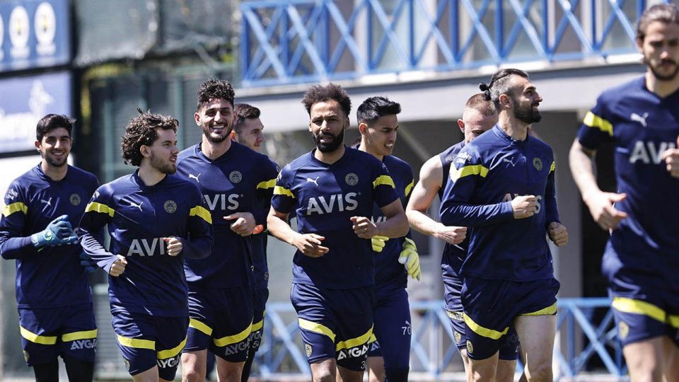 Fenerbahçe yeni sezon hazırlıklarına başlıyor