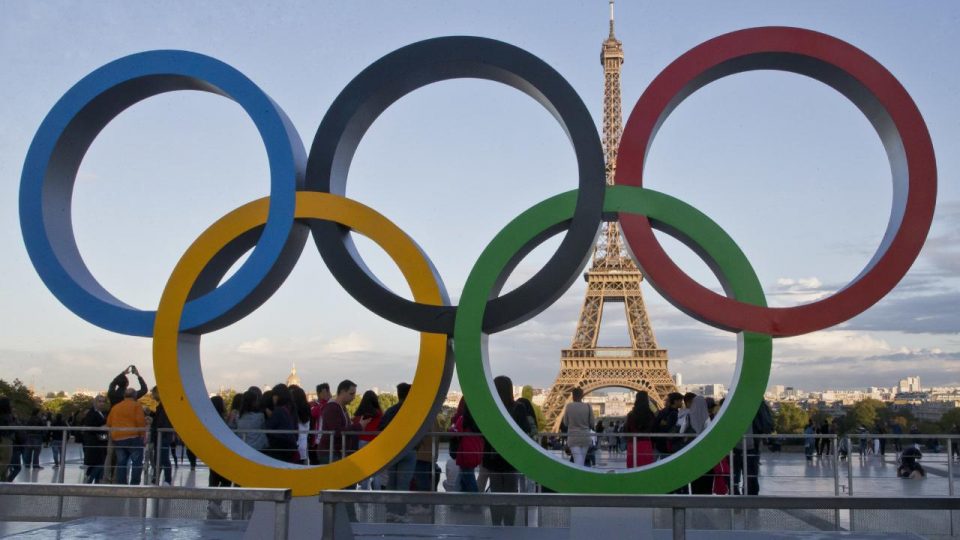 Fransa’da polis Paris Olimpiyat Komitesi merkezine baskın düzenledi