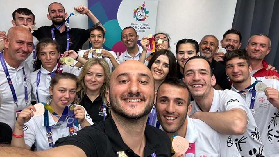Milli sporcular Özel Olimpiyatlar Dünya Yaz Oyunları’nda 5 madalya kazandı