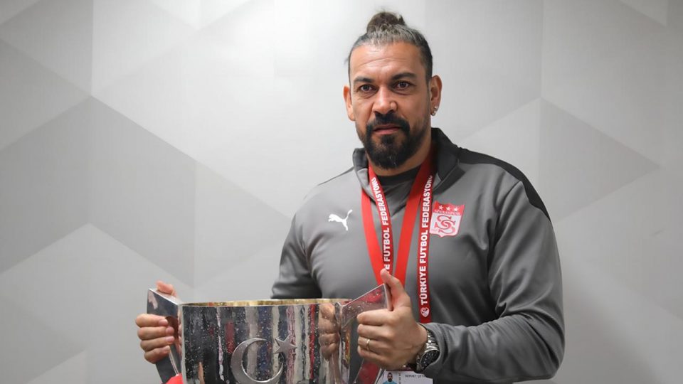 Servet Çetin ilk teknik direktörlük deneyimini yaşayacak