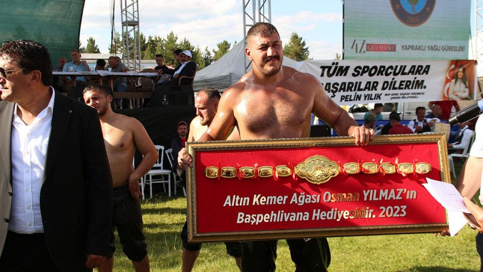 47. Geleneksel Yapraklı Yağlı Güreşleri’nde başpehlivan Tanju Gemici oldu