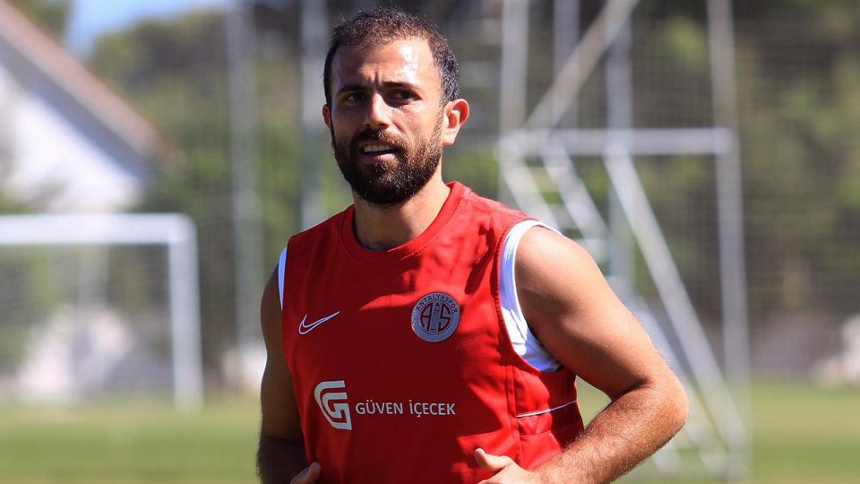 Antalyaspor’da iki ayrılık