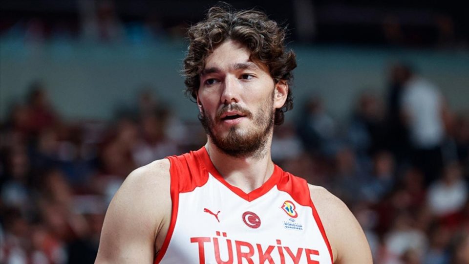 Cedi Osman San Antonio Spurs’e transfer oldu
