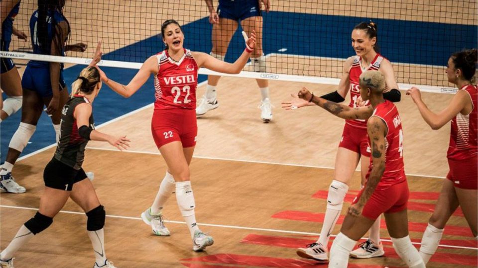 Filenin Sultanları yarı finale yükseldi