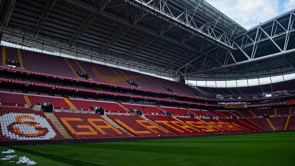 Galatasaray’ın forma ve stadyum sponsoru belli oldu