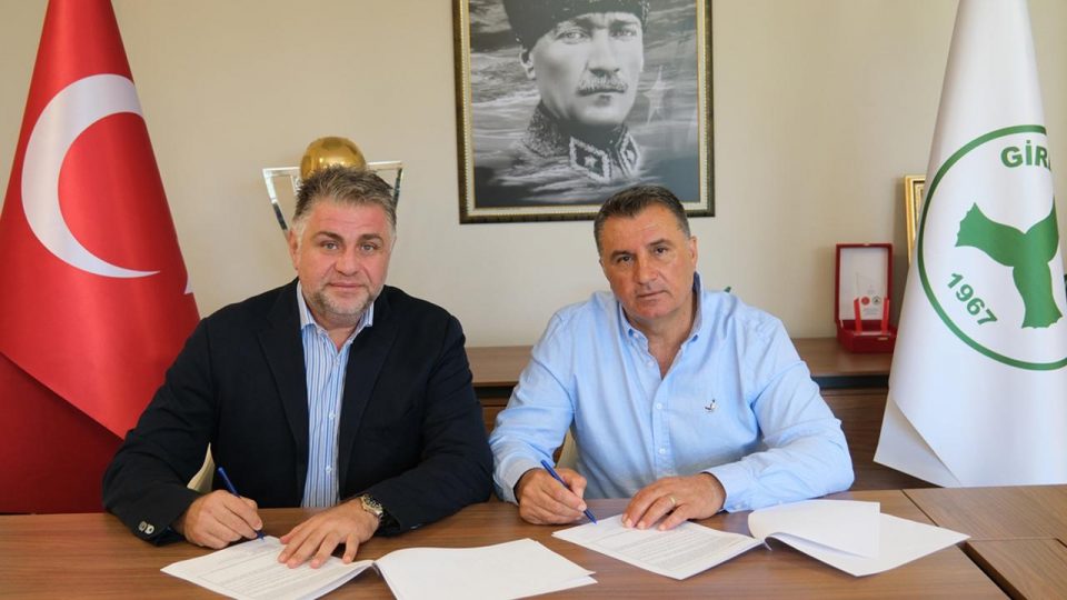 Giresunspor Mustafa Kaplan ile resmi sözleşme imzaladı