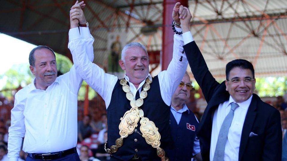 Kırkpınar’ın güreş ağalığını mevcut ağa Seyfettin Selim kazandı