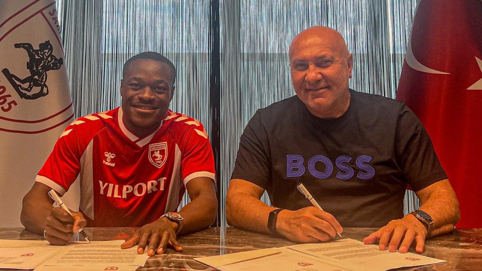 Samsunspor’dan defansa takviye