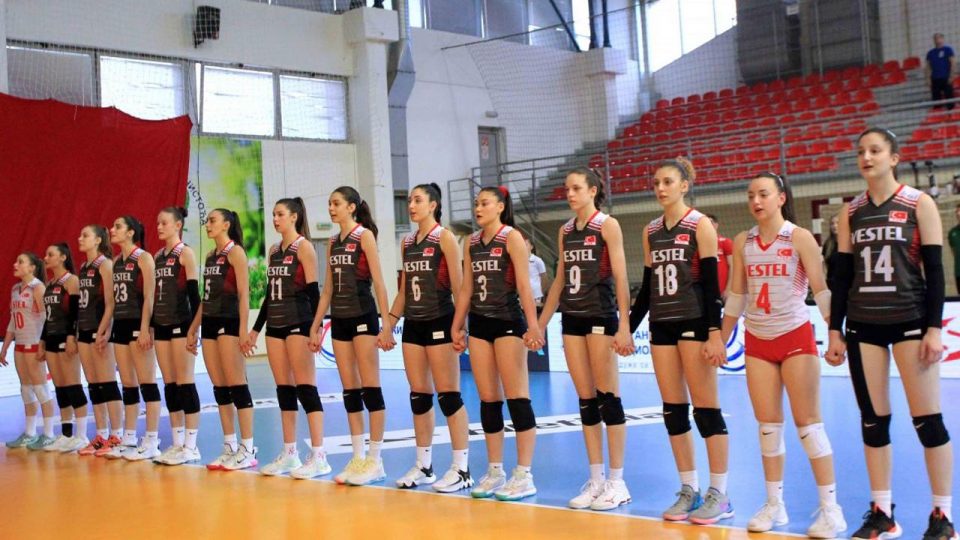 Türkiye Romanya’ya set vermedi