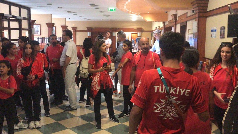 Depremzede çocuklar Dünya Atletizm Şampiyonası heyecanını yerinde yaşıyor