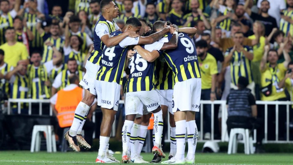 Fenerbahçe yoluna kayıpsız devam ediyor