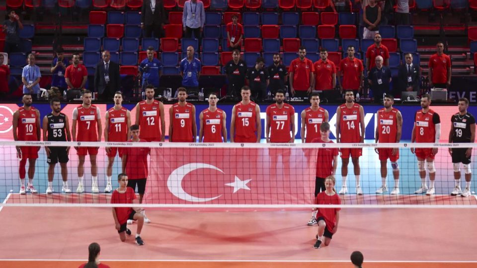 Filenin Efeleri Romanya ile karşılaşacak
