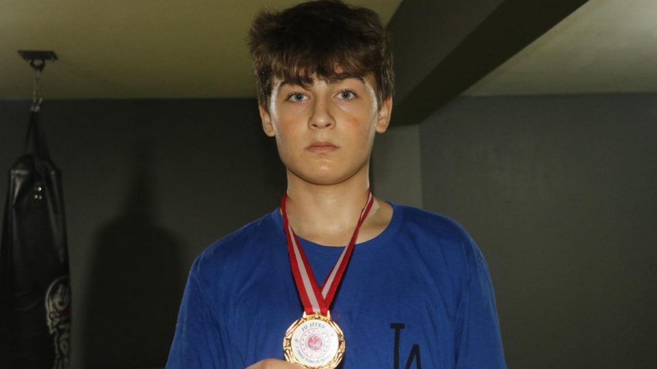 “Ju jitsu”da Türkiye şampiyonu Yiğit Ahmet gözünü Avrupa’ya dikti