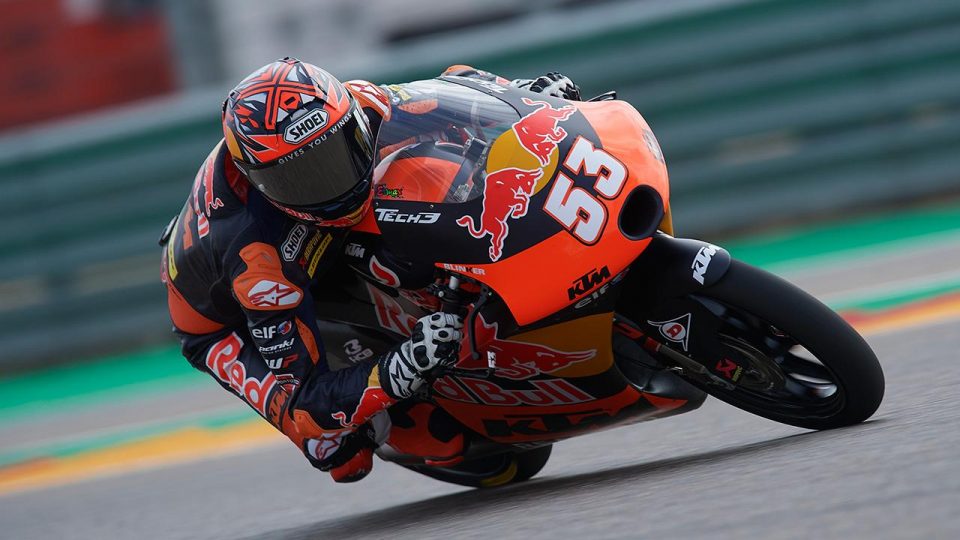 Milli motosikletçi Deniz Öncü yeni sezonda Moto2’de yarışacak