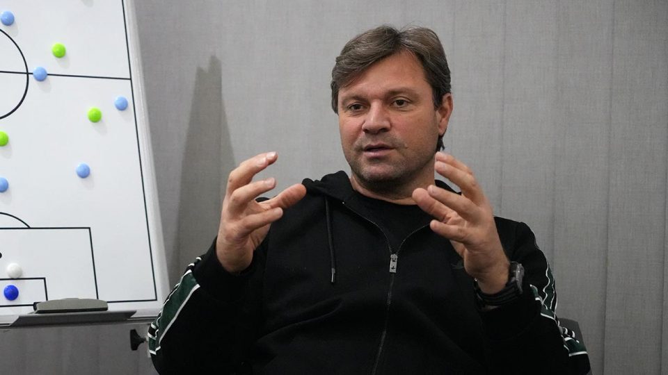 Ertuğrul Sağlam: Rıza Çalımbay Beşiktaşlılığın gereğini yapmıştır
