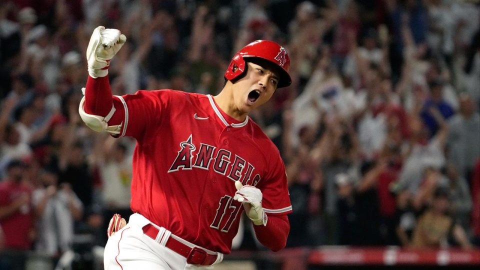 Japon beyzbol oyuncusu Ohtani kontrat rekor kırdı